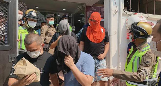 警方在象牙海岸从人口贩卖骗局中救出33名西非人